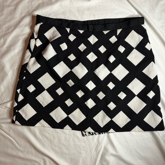 Peter Pilotto for Target. Fits like a 14. Small snag on back. - Picture 4 of 5